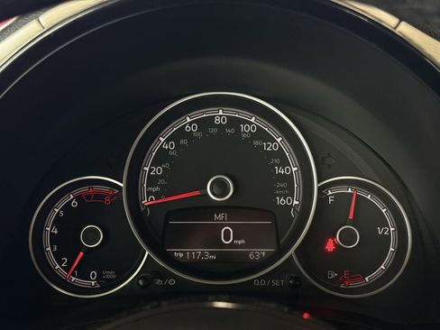 Used 2018 Volkswagen Beetle 2.0T Coast w/ Coast Lighting Package FWD image 40