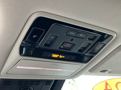 Used 2024 Toyota Grand Highlander AWD image 21