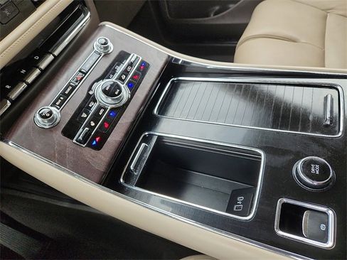 Used 2023 Lincoln Aviator Reserve w/ Equipment Group 201A image 25