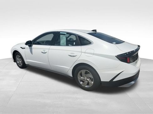 Used 2025 Hyundai Sonata SE FWD image 6