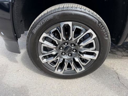 Used 2016 GMC Sierra 1500 SLT w/ All-Terrain Package image 11