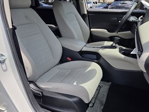 Used 2025 Honda HR-V LX image 16