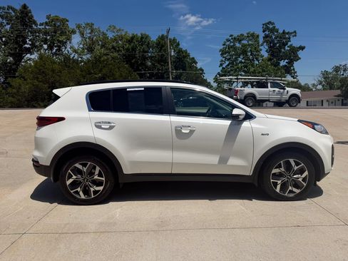 Used 2020 Kia Sportage EX w/ Option Group 15 AWD/4WD image 2