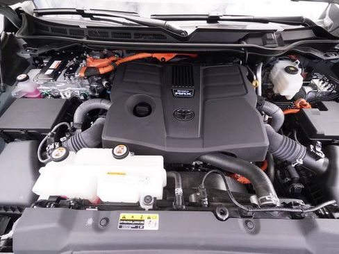Used 2024 Toyota Sequoia Limited AWD/4WD image 10