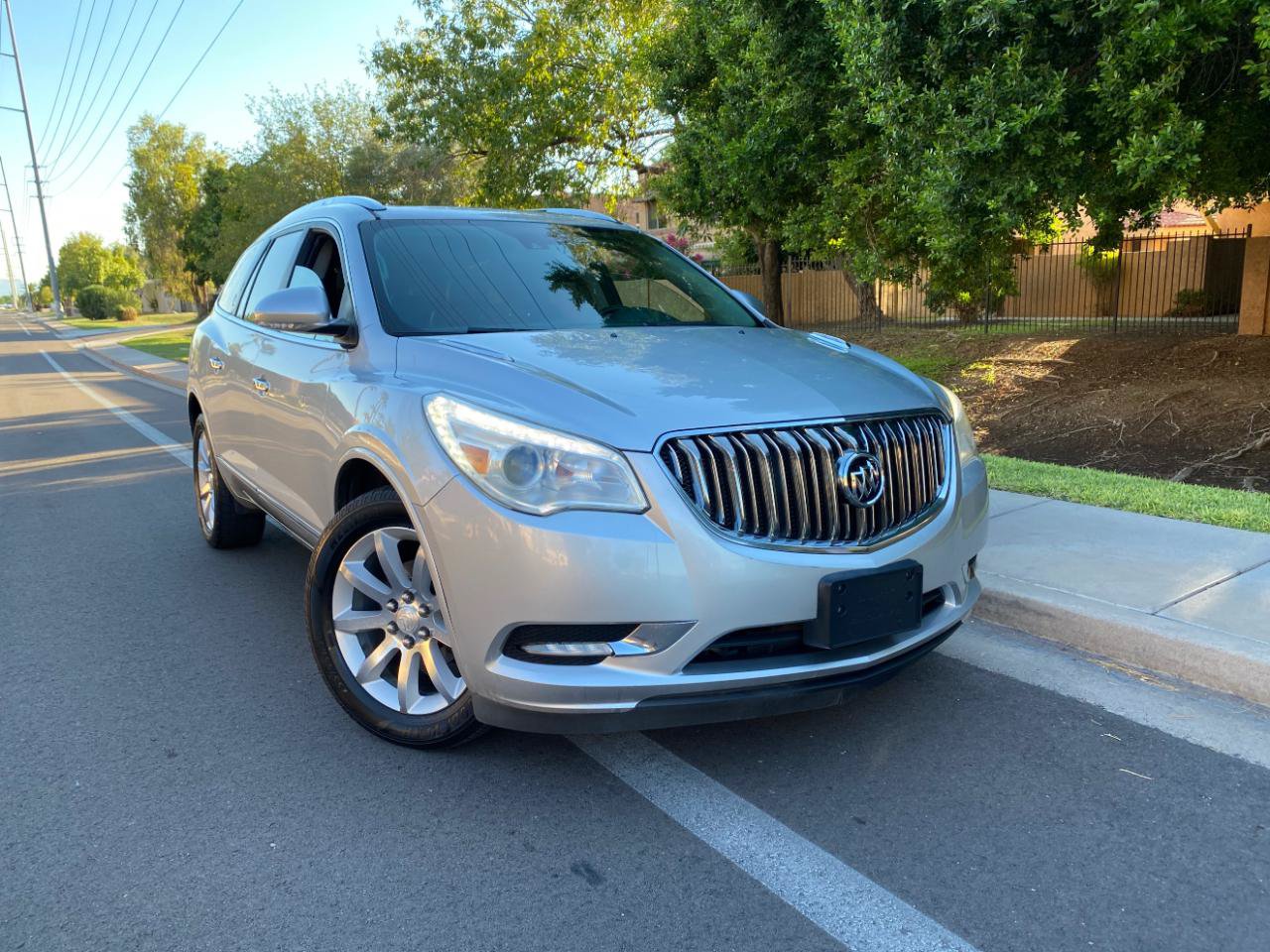 Used 2016 Buick Enclave Premium w/ Experience Buick Package AWD/4WD image 2