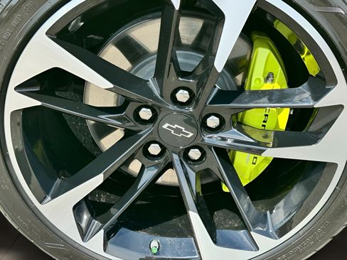 Used 2020 Chevrolet Camaro SS RWD image 38