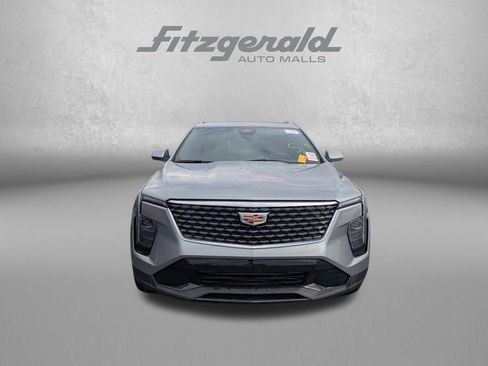Certified 2024 Cadillac XT4 Premium Luxury w/ Cold Weather Package image 2