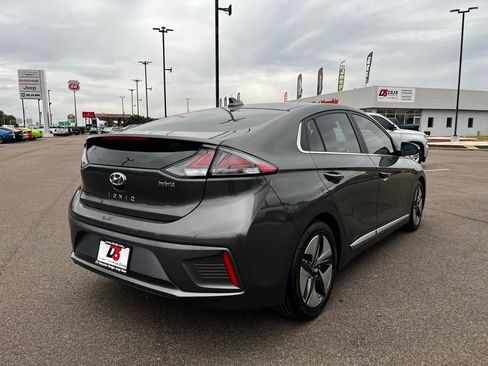 Used 2022 Hyundai Ioniq SEL image 7
