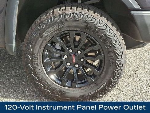 Used 2023 GMC Sierra 1500 AT4X AWD/4WD image 21