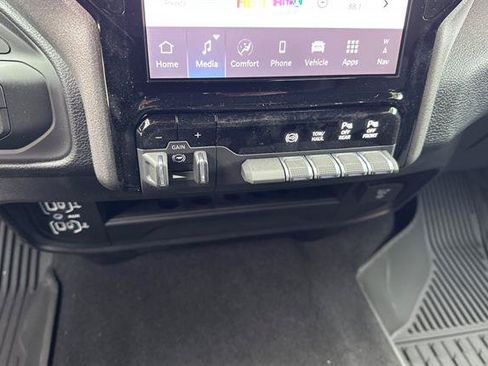New 2026 RAM 3500 Tradesman AWD/4WD image 16