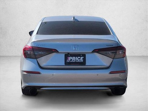 Used 2024 Honda Civic Touring image 7