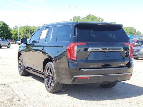 Used 2024 GMC Yukon Denali Ultimate AWD/4WD image 4