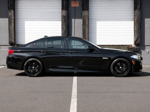 Used 2014 BMW 535i Sedan RWD image 2