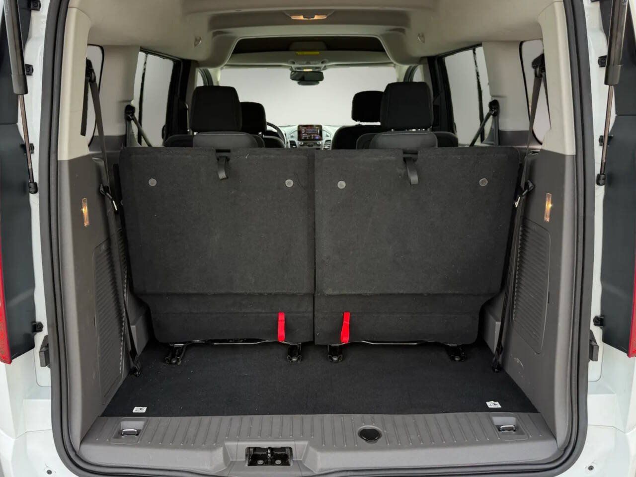 Used 2020 Ford Transit Connect XLT FWD image 7