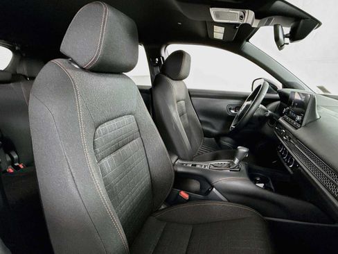 Used 2025 Honda HR-V Sport image 36