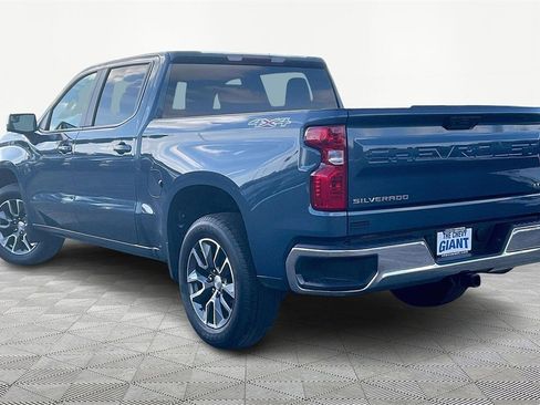 Used 2024 Chevrolet Silverado 1500 LT image 4