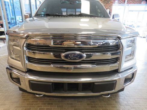 Used 2017 Ford F150 Lariat w/ Equipment Group 502A Luxury image 62