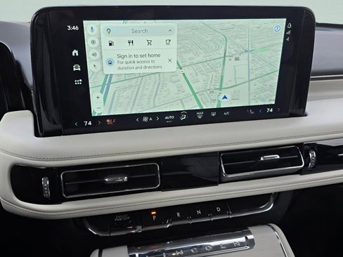 Used 2025 Lincoln Aviator Reserve w/ Equipment Group 201A image 3