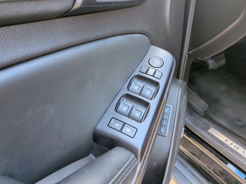 Used 2016 Chevrolet Tahoe LT RWD image 15