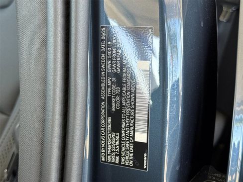 New 2026 Volvo XC60 B5 Plus image 28