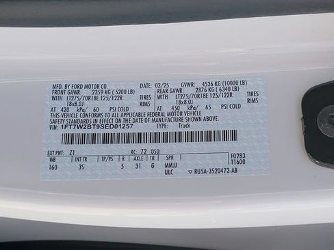 Certified 2025 Ford F250 XLT AWD/4WD image 17
