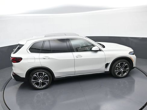 New 2026 BMW X5 xDrive40i AWD/4WD image 37