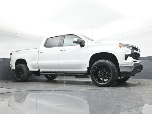 Used 2023 Chevrolet Silverado 1500 LT w/ Protection Package AWD/4WD image 29