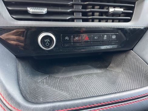 Certified 2025 Ford Explorer ST-Line w/ ST-Line Street Pack image 12