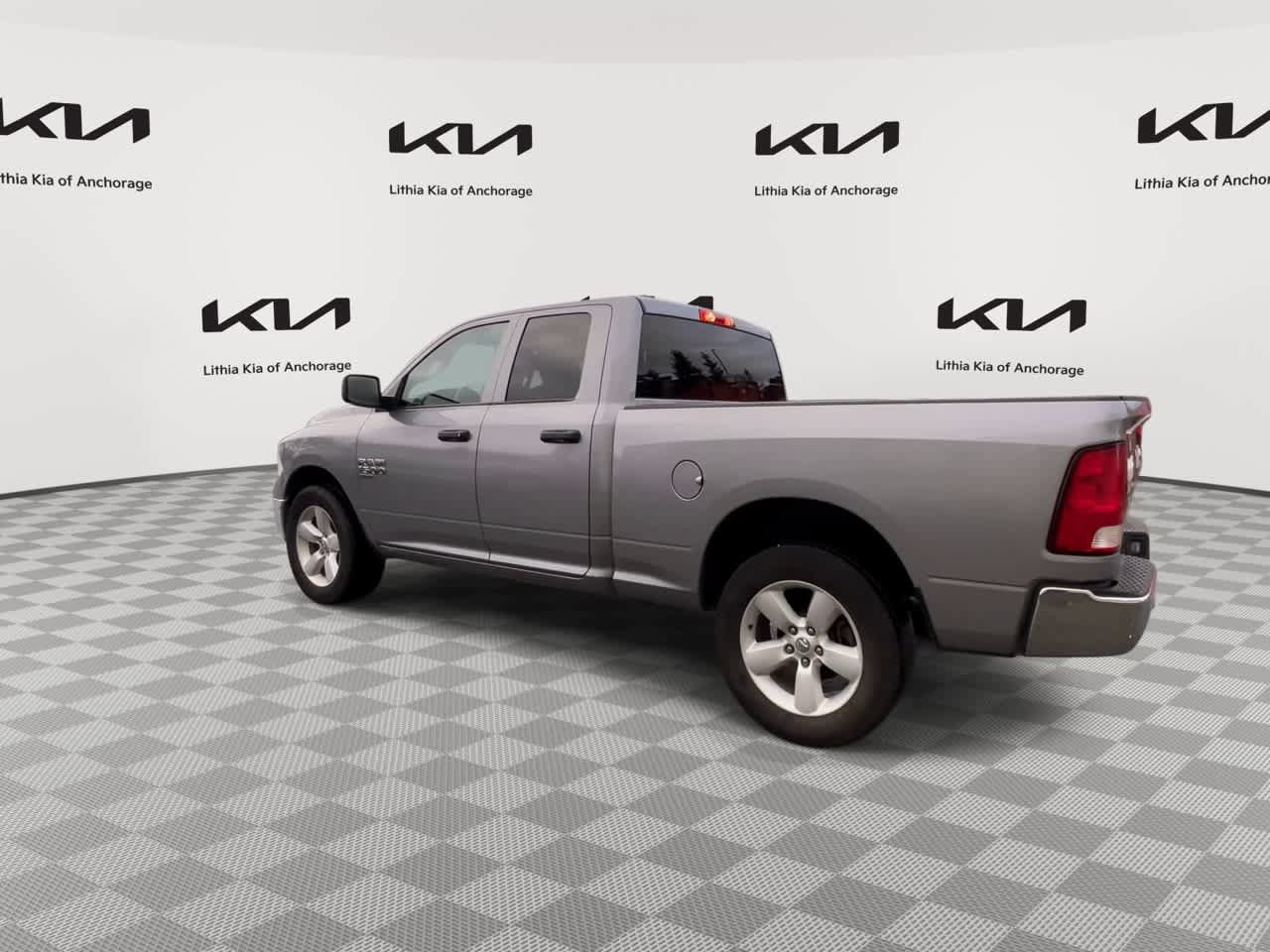 Used 2024 RAM 1500 Classic SLT AWD/4WD image 6