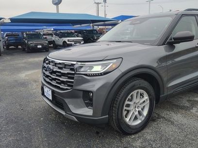 New 2026 Ford Explorer Active w/ Active Comfort Package