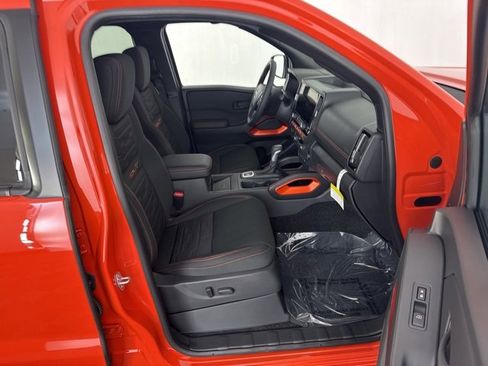 New 2026 Nissan Frontier PRO-4X w/ Pro-4x Convenience Package image 10