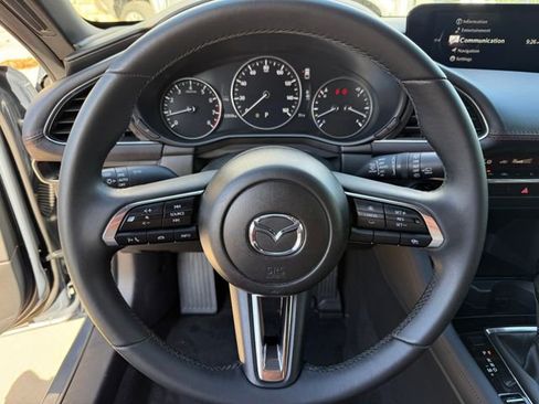 Used 2024 MAZDA MAZDA3 s image 18