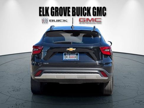 Used 2024 Chevrolet Trax LT FWD image 5