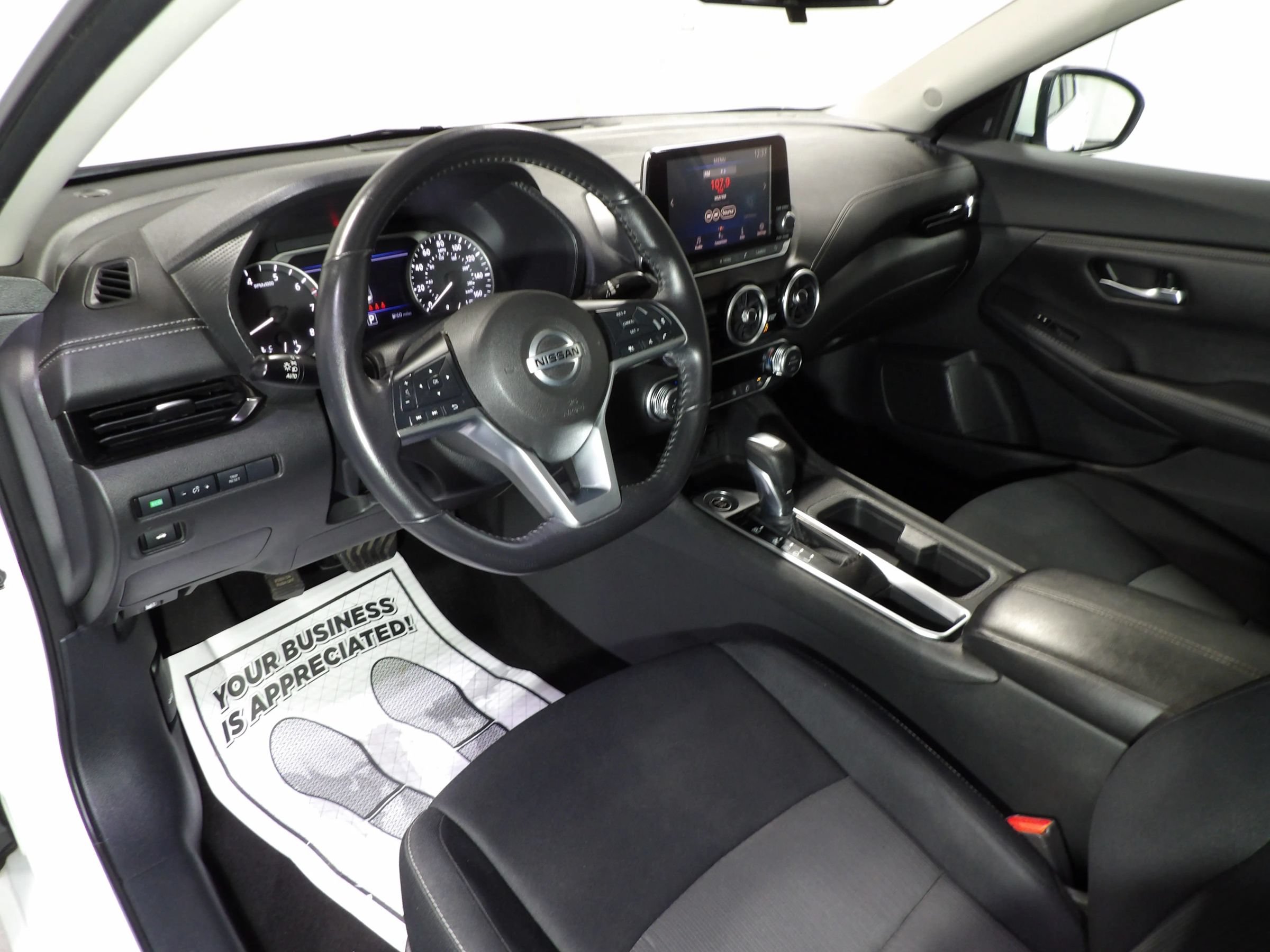 Used 2021 Nissan Sentra SV FWD image 8