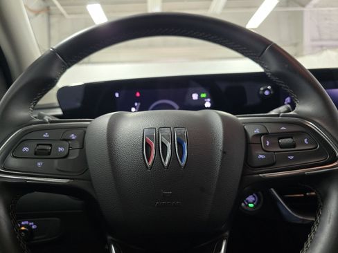 Used 2025 Buick Encore GX Preferred image 23