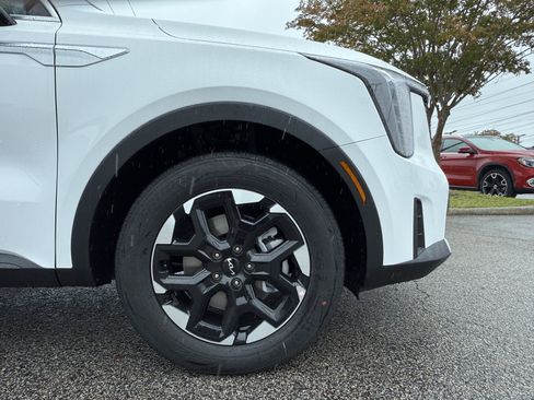 New 2025 Kia Sorento S image 26