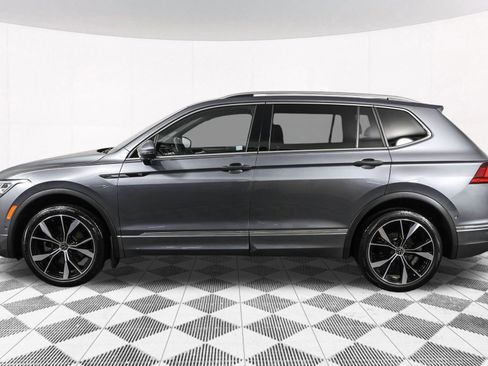 Used 2024 Volkswagen Tiguan SEL R-Line image 23