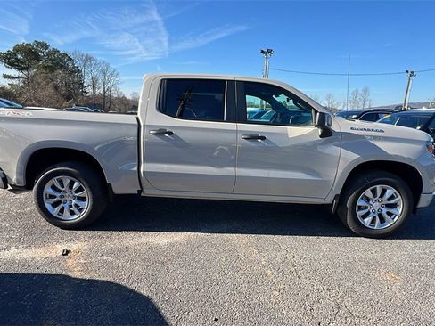 New 2026 Chevrolet Silverado 1500 Custom image 4