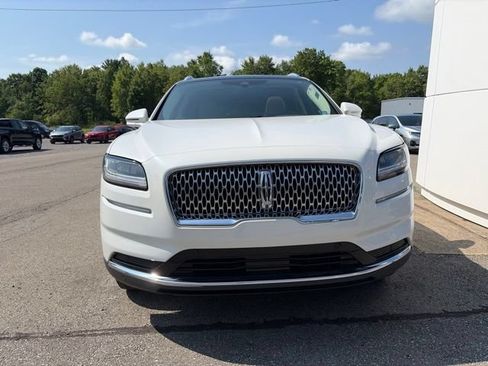 Used 2021 Lincoln Nautilus Reserve w/ Equipment Group 201A AWD/4WD image 3