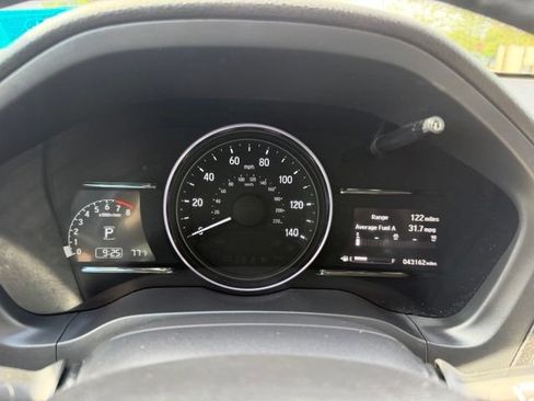 Used 2020 Honda HR-V EX-L image 12