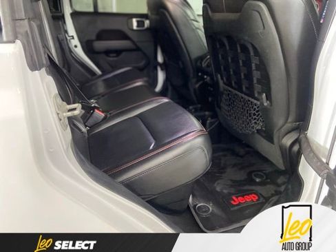 Used 2020 Jeep Gladiator Rubicon AWD/4WD image 16