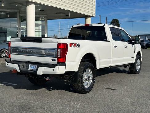 Used 2020 Ford F350 Limited image 2