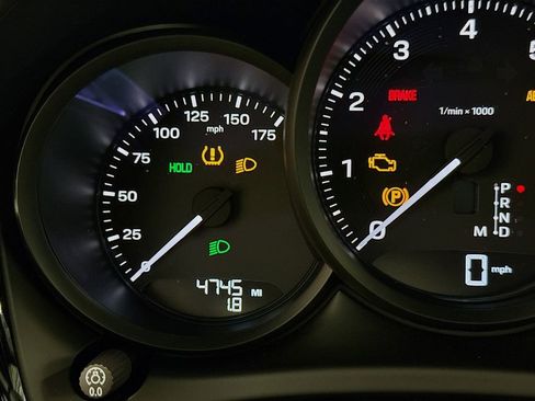 Certified 2026 Porsche Macan AWD/4WD image 34