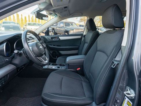 Used 2019 Subaru Outback 2.5i Premium AWD/4WD image 9