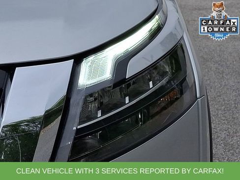 Used 2025 Nissan Pathfinder SV FWD image 12