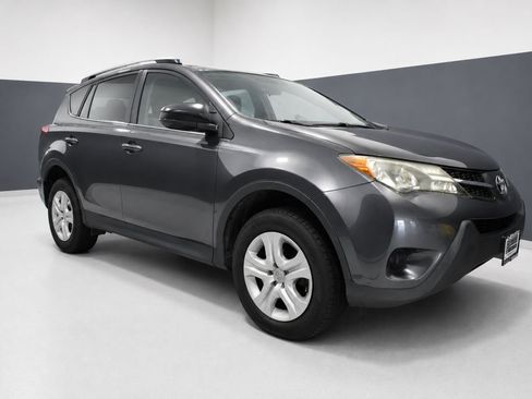 Used 2013 Toyota RAV4 LE FWD image 7