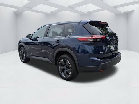 Used 2025 Nissan Rogue SV AWD/4WD image 7