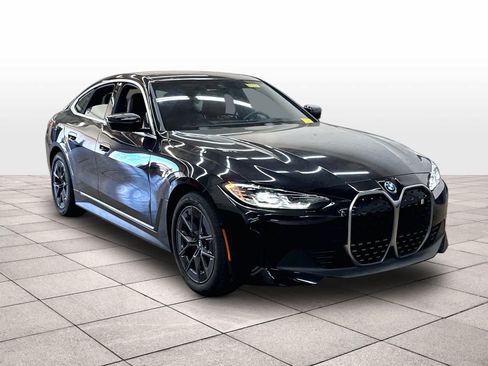 Used 2024 BMW i4 eDrive40 w/ Premium Package RWD image 2