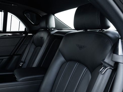 Used 2015 Bentley Mulsanne image 31