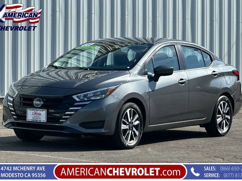 Used 2025 Nissan Versa SV FWD image 8